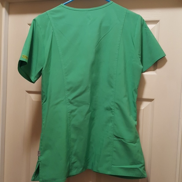 Women's scrubs size medium - Picture 3 of 3